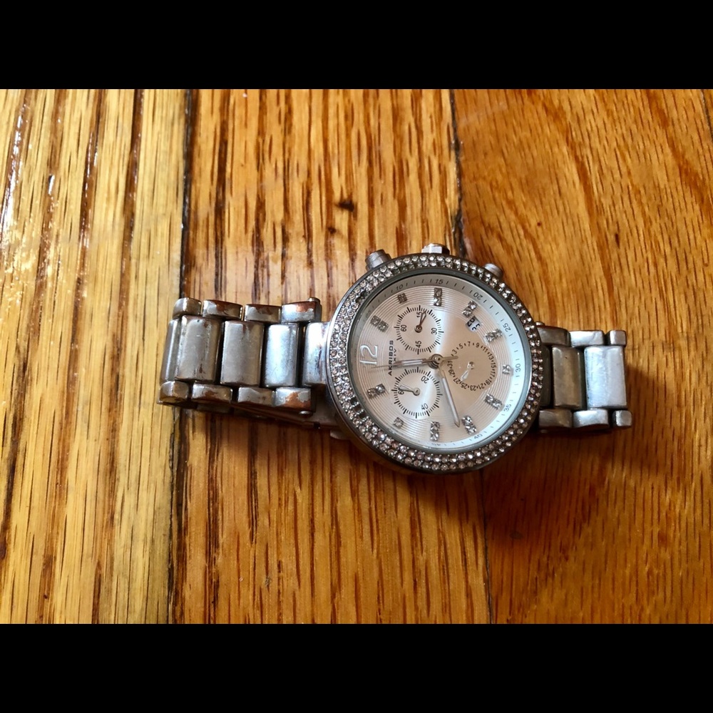 Akribos watch
